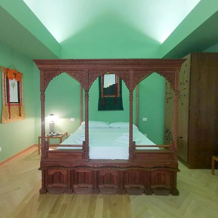 Speciale Tarshito Guesthouse Bari Bagian luar foto