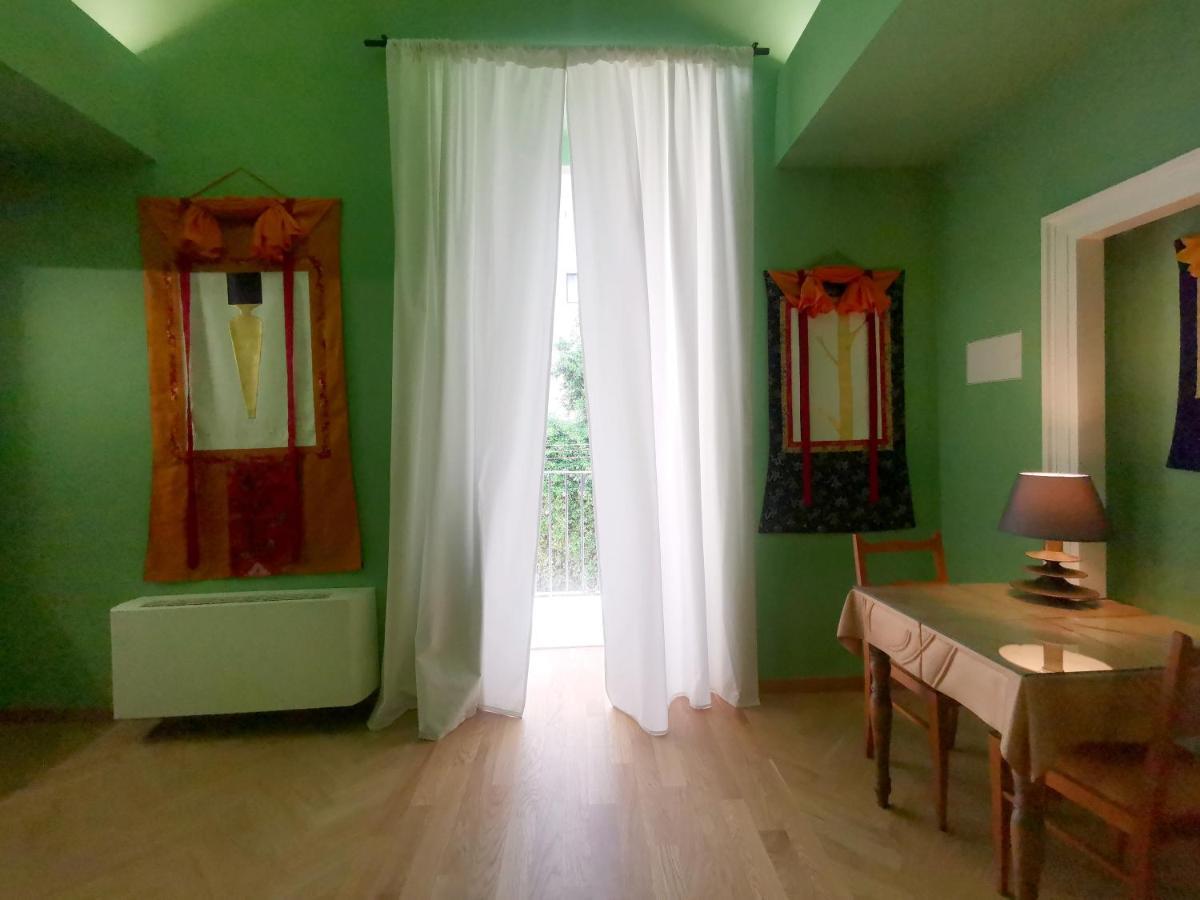 Speciale Tarshito Guesthouse Bari Bagian luar foto