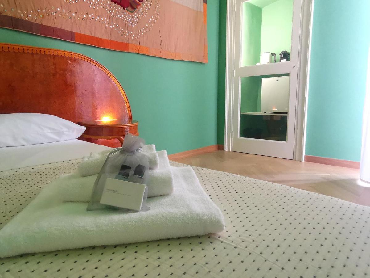Speciale Tarshito Guesthouse Bari Bagian luar foto