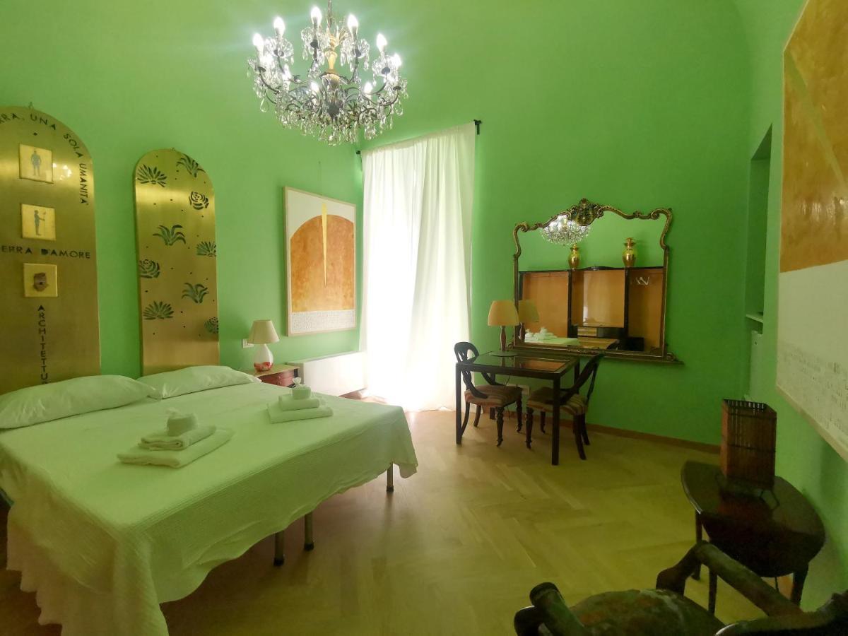 Speciale Tarshito Guesthouse Bari Bagian luar foto