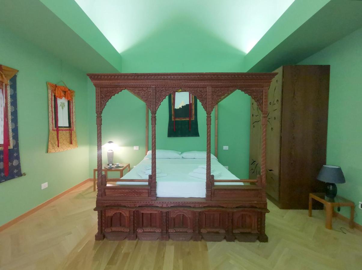 Speciale Tarshito Guesthouse Bari Bagian luar foto